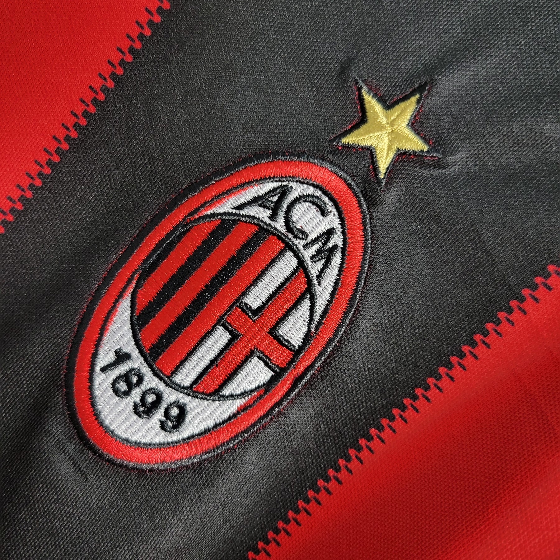 Milan Home Jersey 10/11 - Retro Version