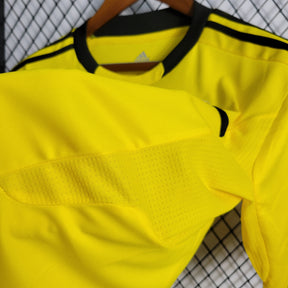 Real Madrid Goalkeeper Jersey Yellow 11/12 - Retro Version