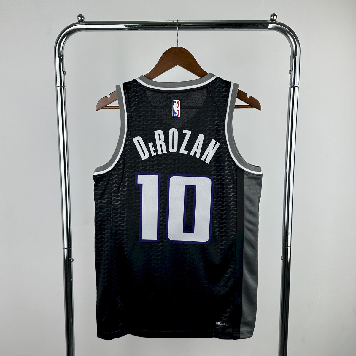 Sacramento Kings 2023/24 Statement Edition Black DEROZAN #10