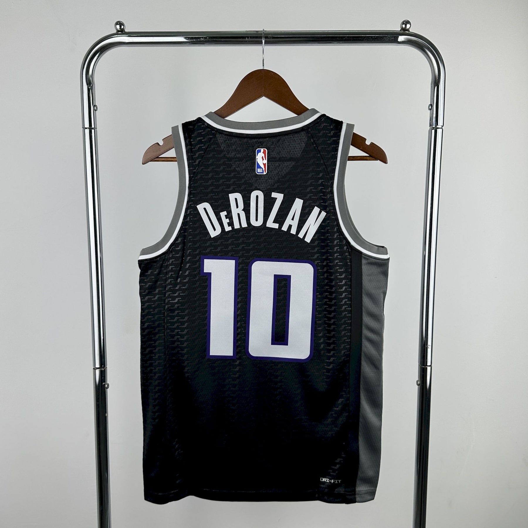 Sacramento Kings 2023/24 Statement Edition Black DEROZAN #10