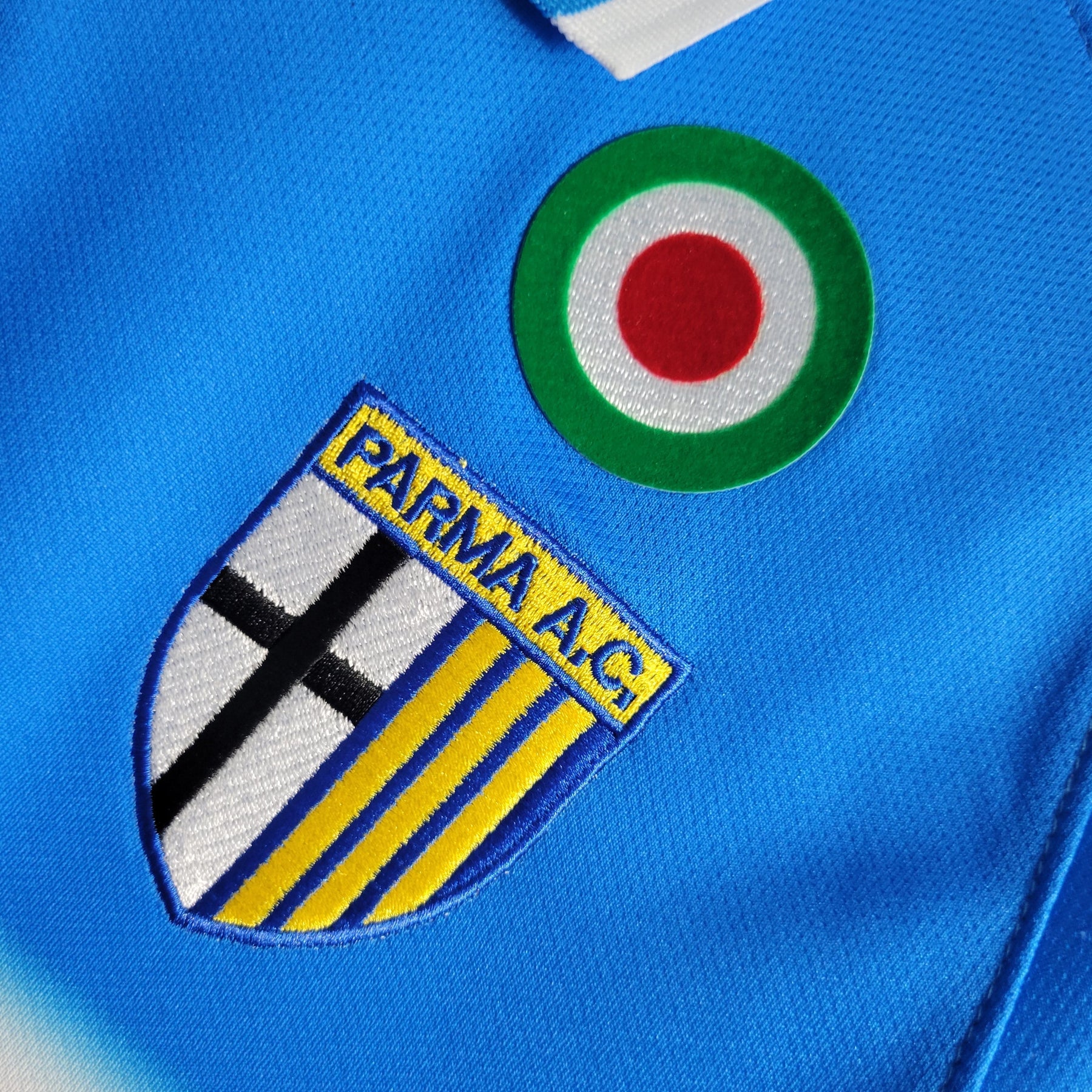 Jersey Parma III 99/00 - Retro Version