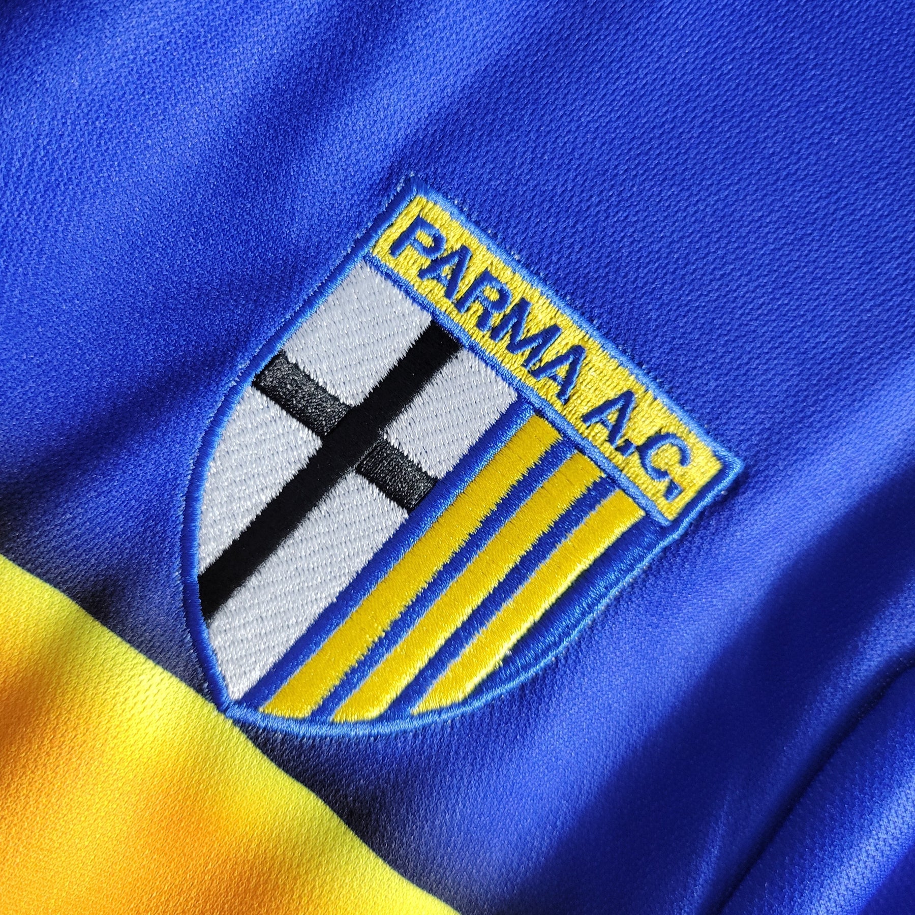 Parma Home Jersey 01/02 - Retro Version