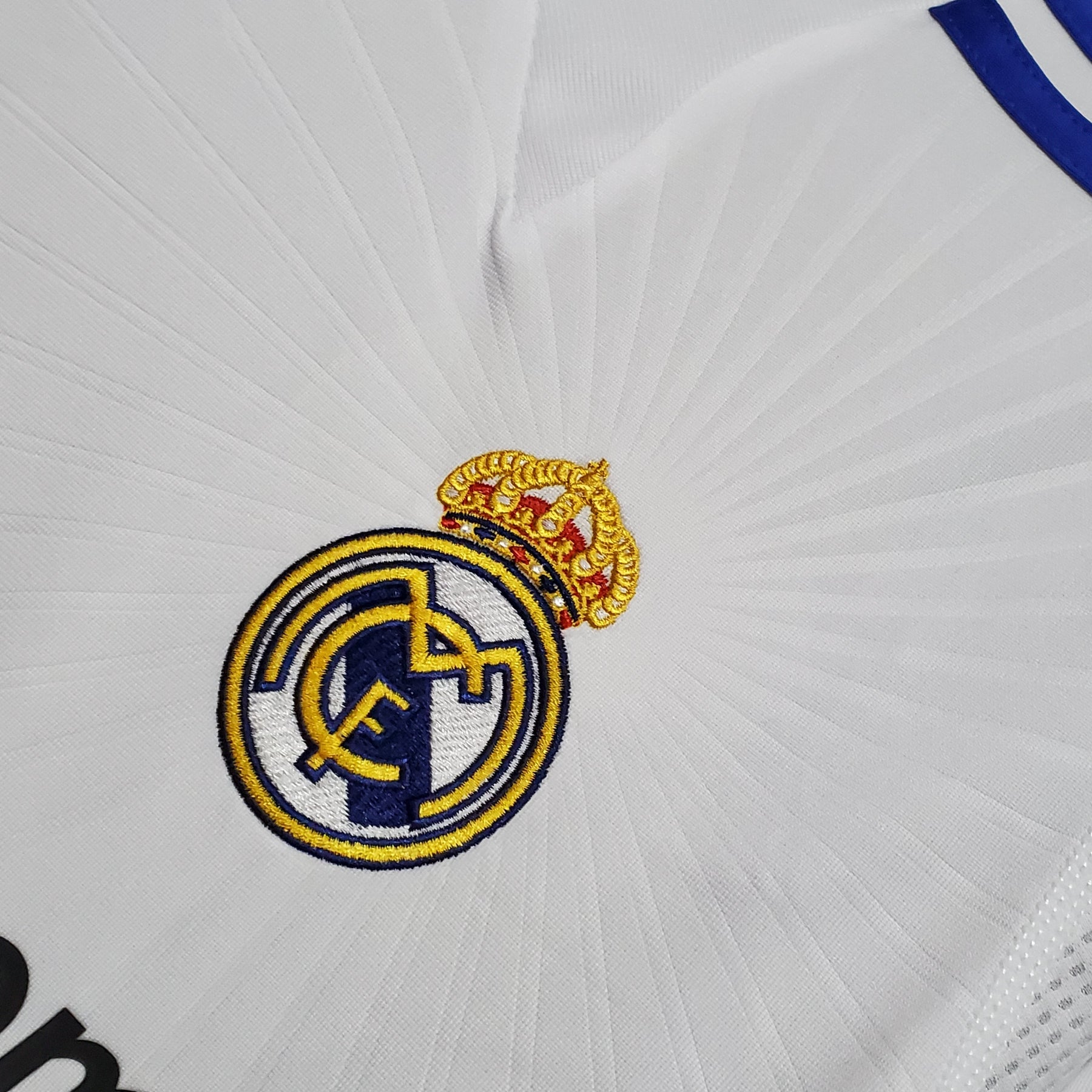 Real Madrid Home Jersey 10/11 - Long Sleeve Retro Version