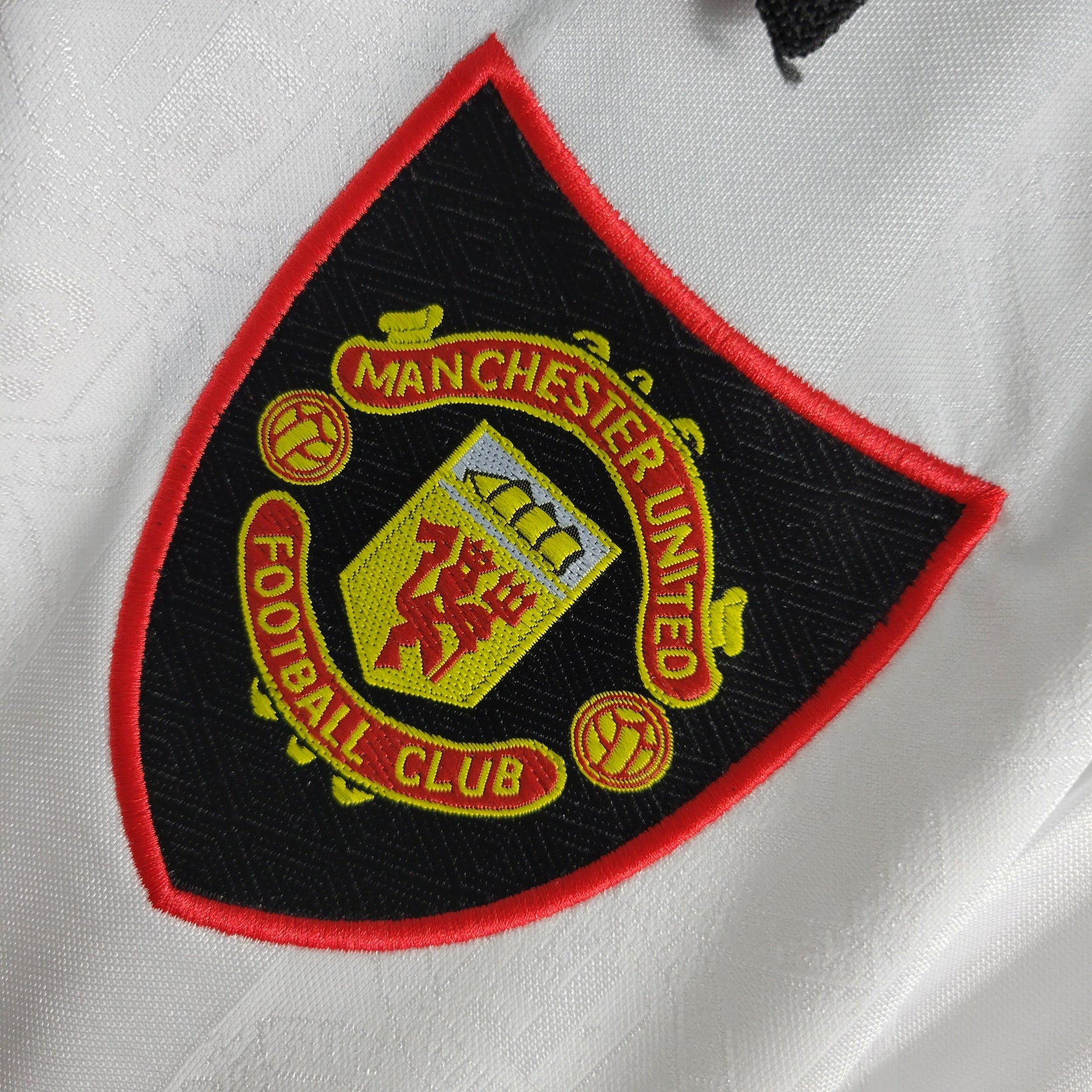 Manchester United Away Shirt 97/99 - Retro Version