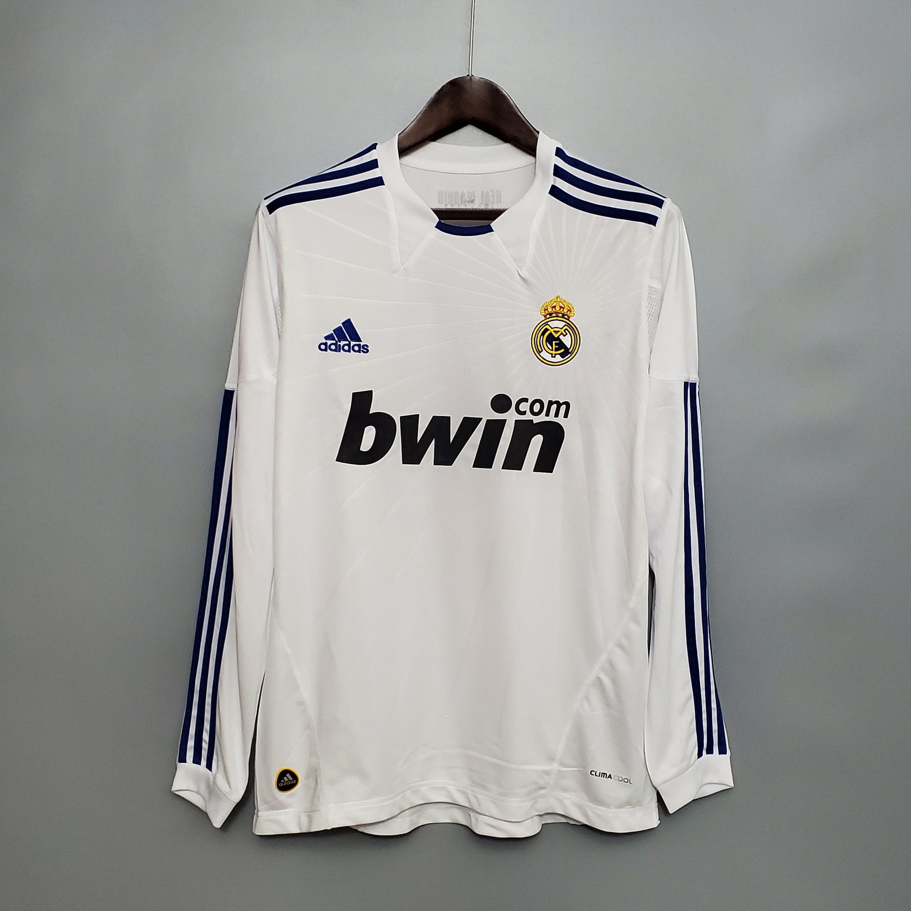 Real Madrid Home Jersey 10/11 - Long Sleeve Retro Version