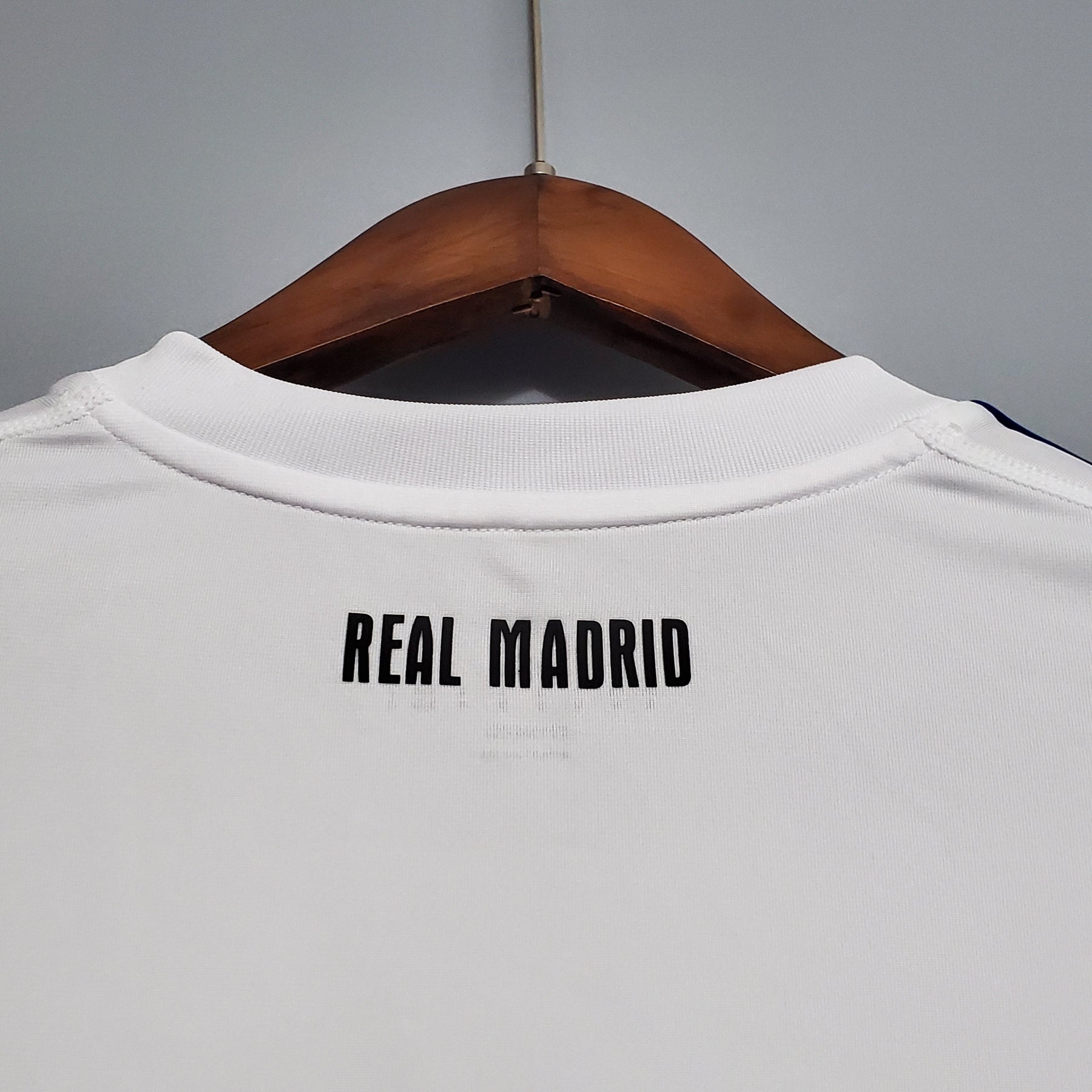 Real Madrid Home Jersey 10/11 - Long Sleeve Retro Version