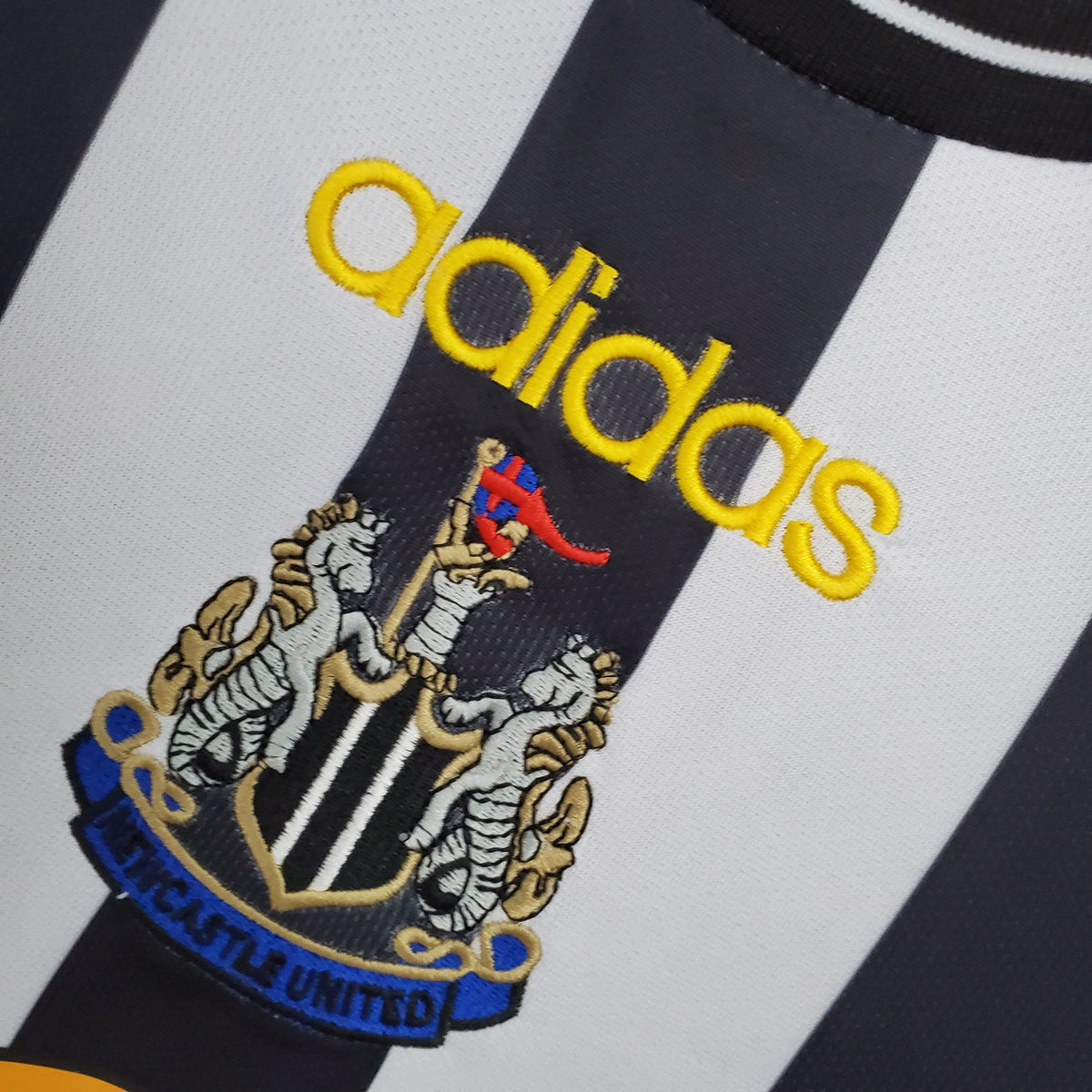 Newcastle Home Shirt 97/99 - Retro Version