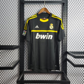 Real Madrid Goalkeeper Shirt Black 11/12 - Retro Version