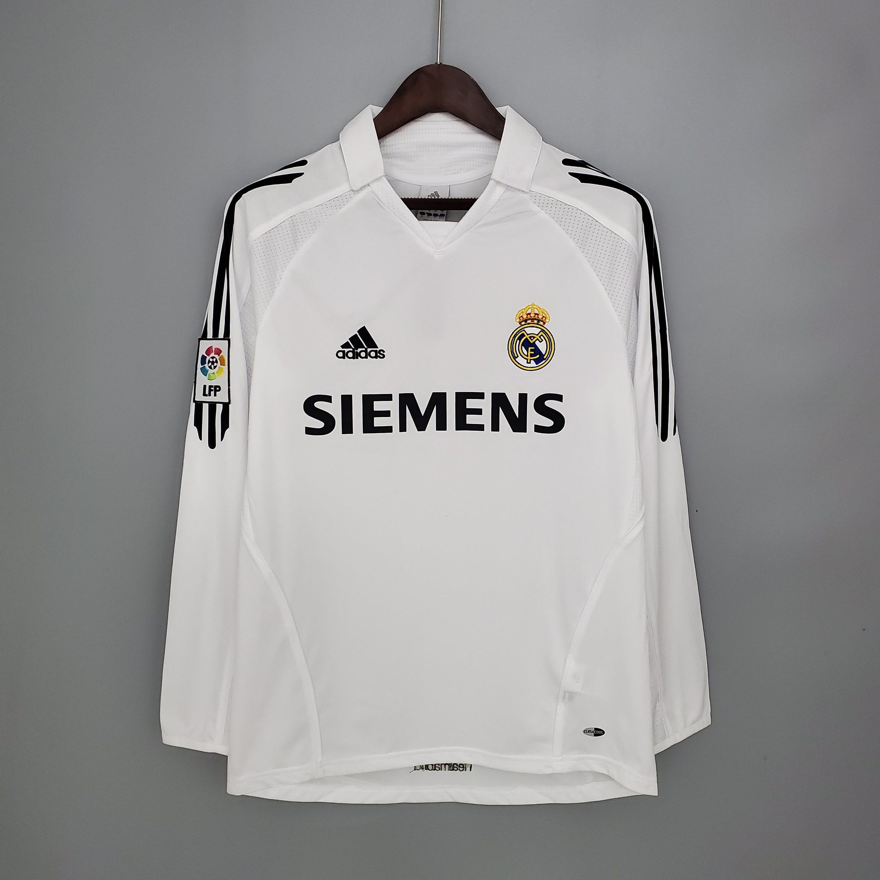 Real Madrid Home Shirt 05/06 - Retro Version Long Sleeve