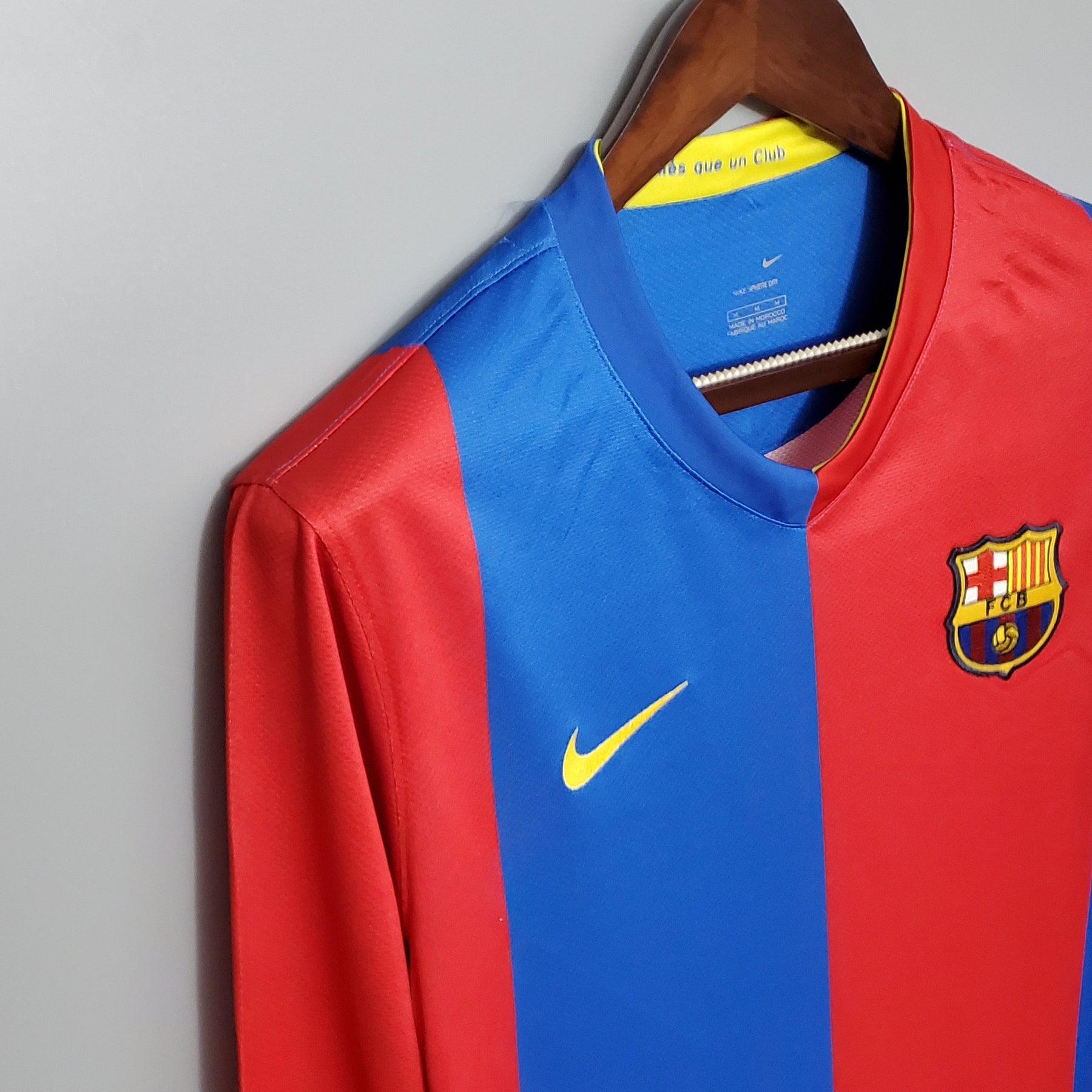 Barcelona Home Shirt 06/07 - Retro Version Long Sleeve