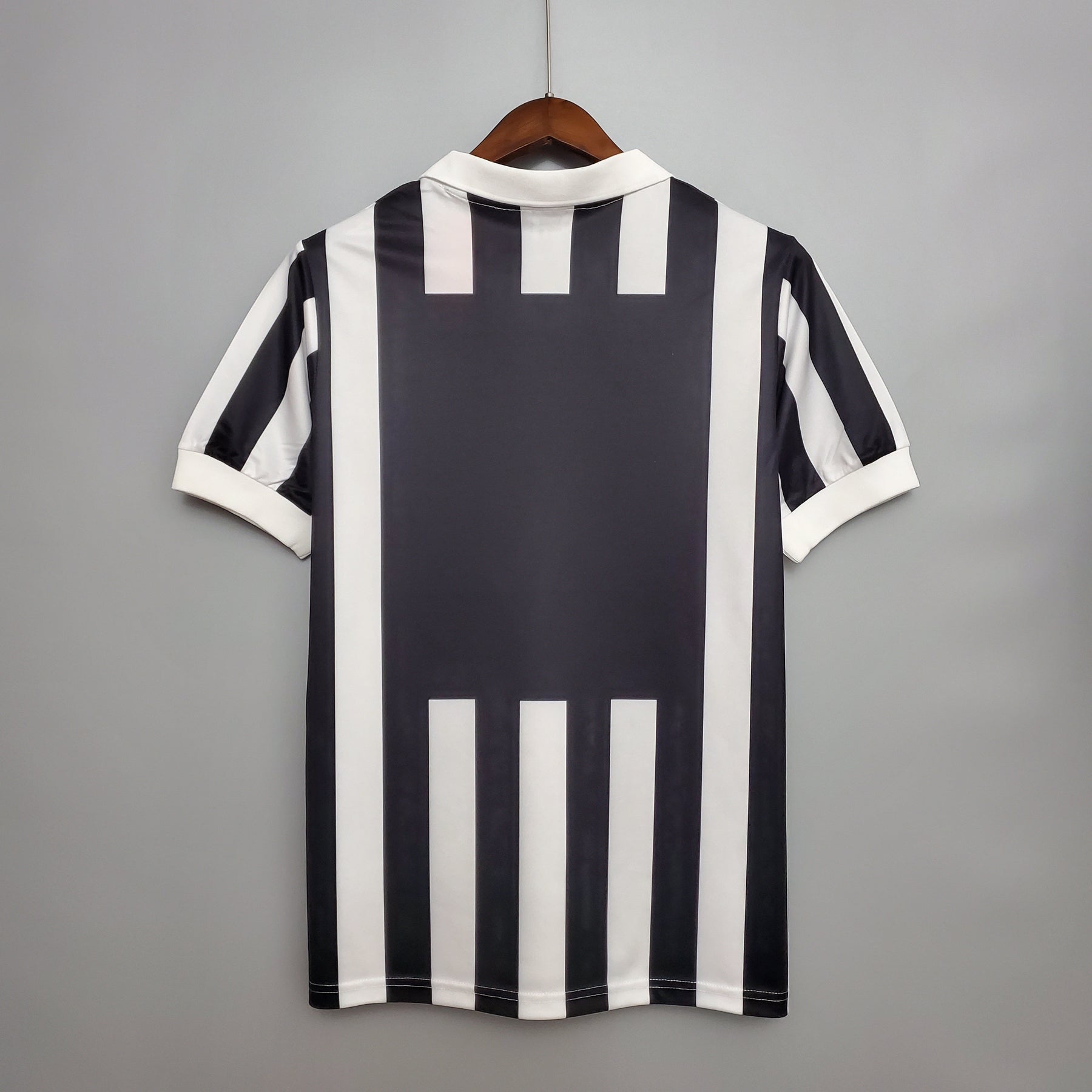 Juventus Home Jersey 84/85 - Retro Version