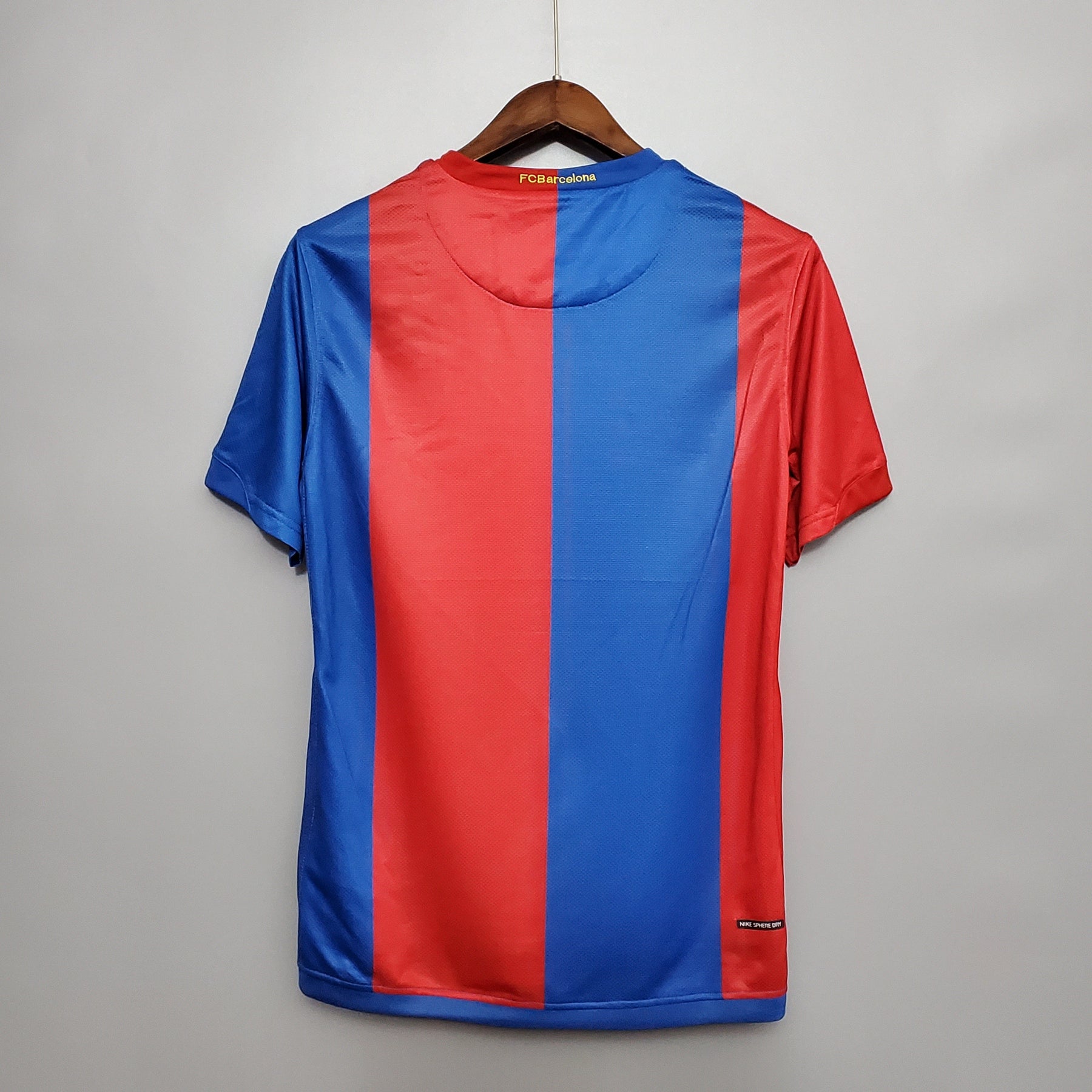 Barcelona Home Jersey 06/07 - Retro Version