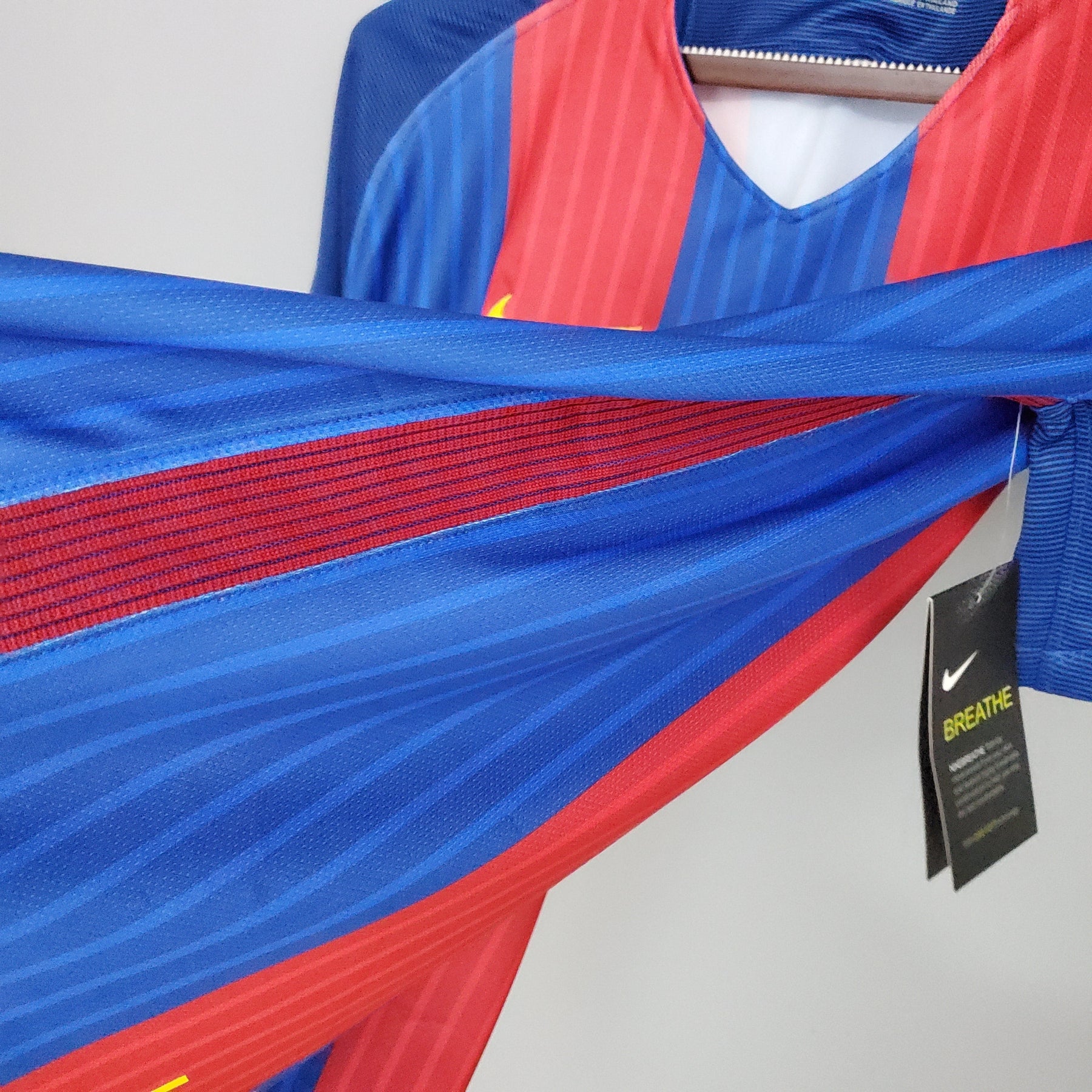 Barcelona Home Jersey 16/17 - Retro Version