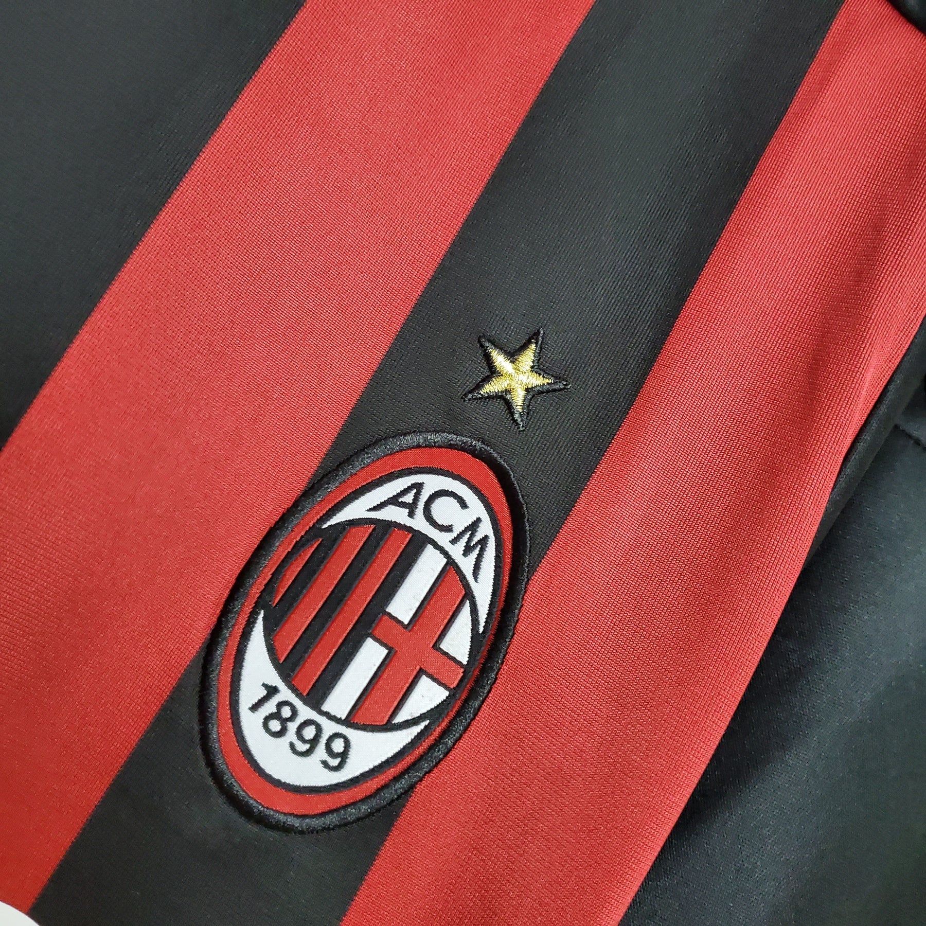 Milan Home Jersey 09/10 - Retro Version