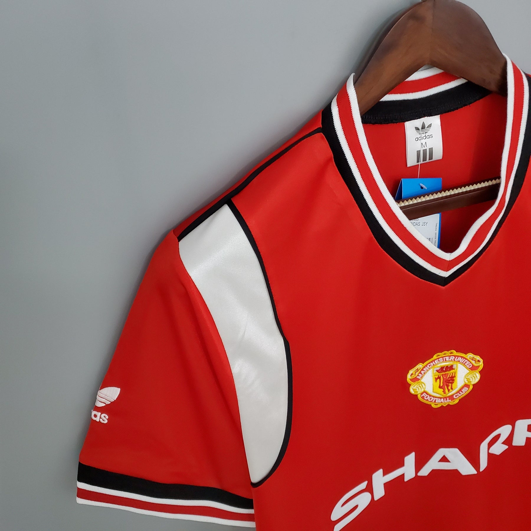 Manchester United Home Jersey 85/86 - Retro Version