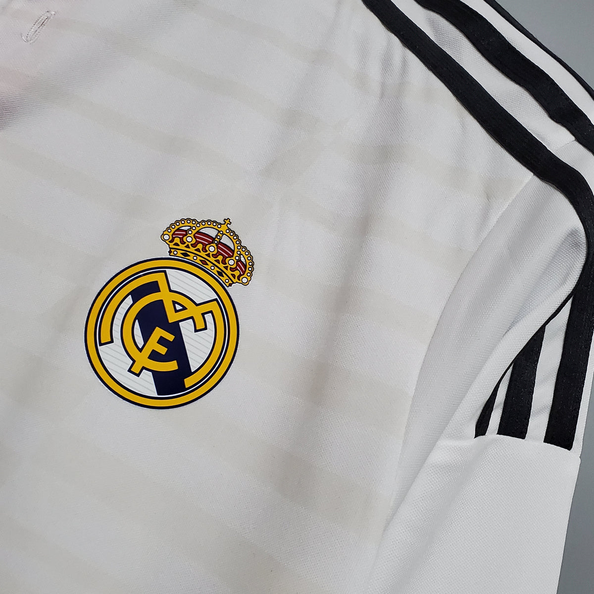 Real Madrid Home Jersey 14/15 - Long Sleeve Retro Version