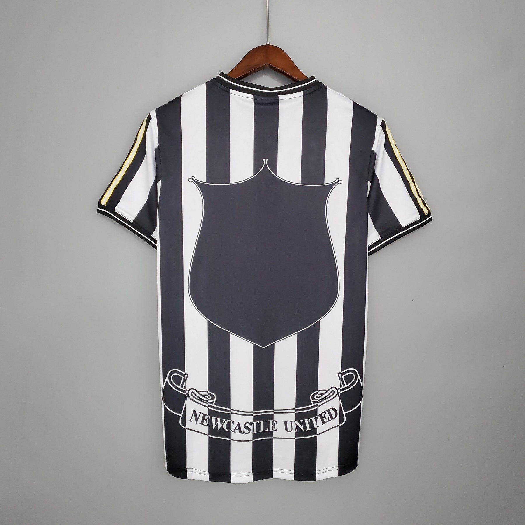 Newcastle Home Shirt 97/99 - Retro Version