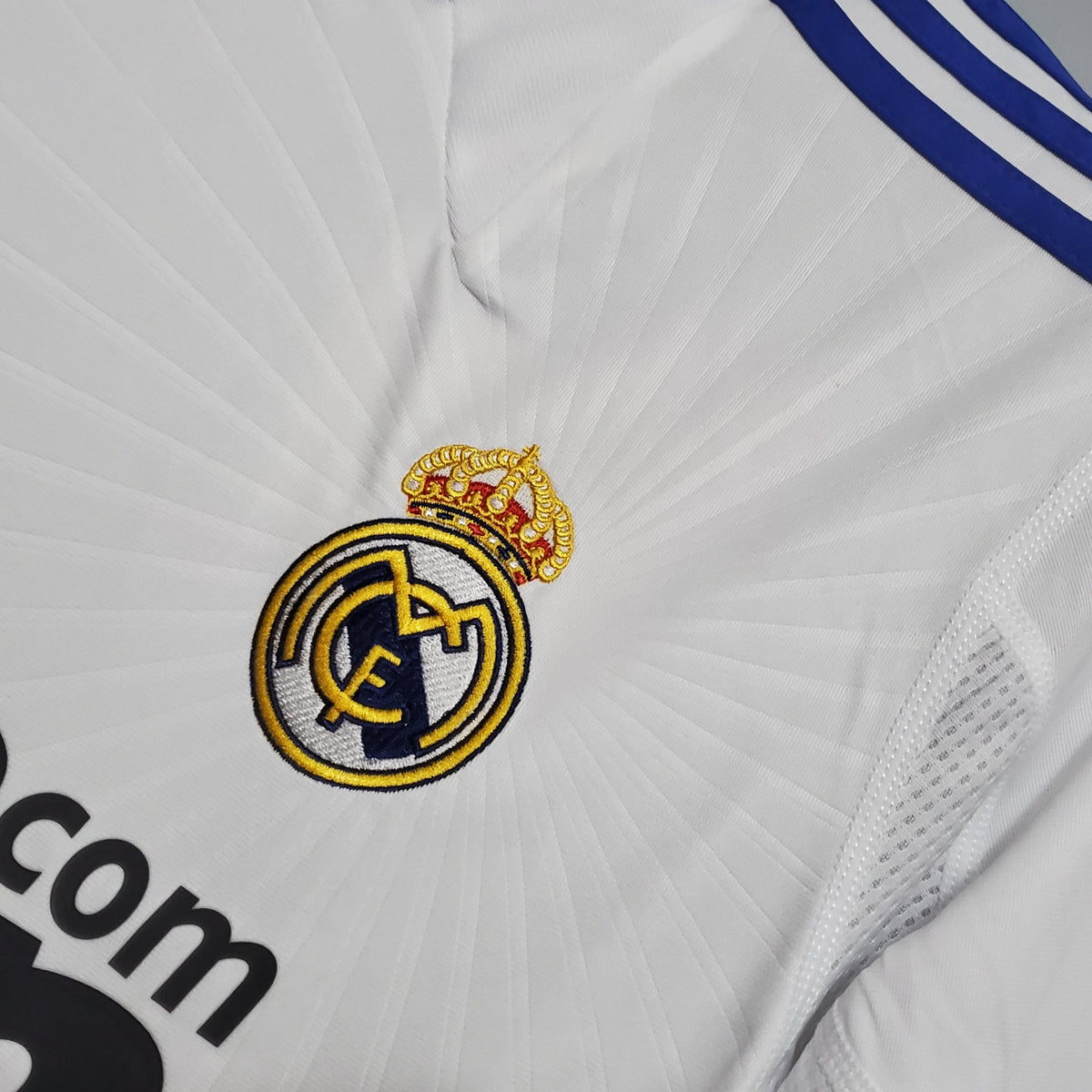 Real Madrid Home Jersey 10/11 - Retro Version