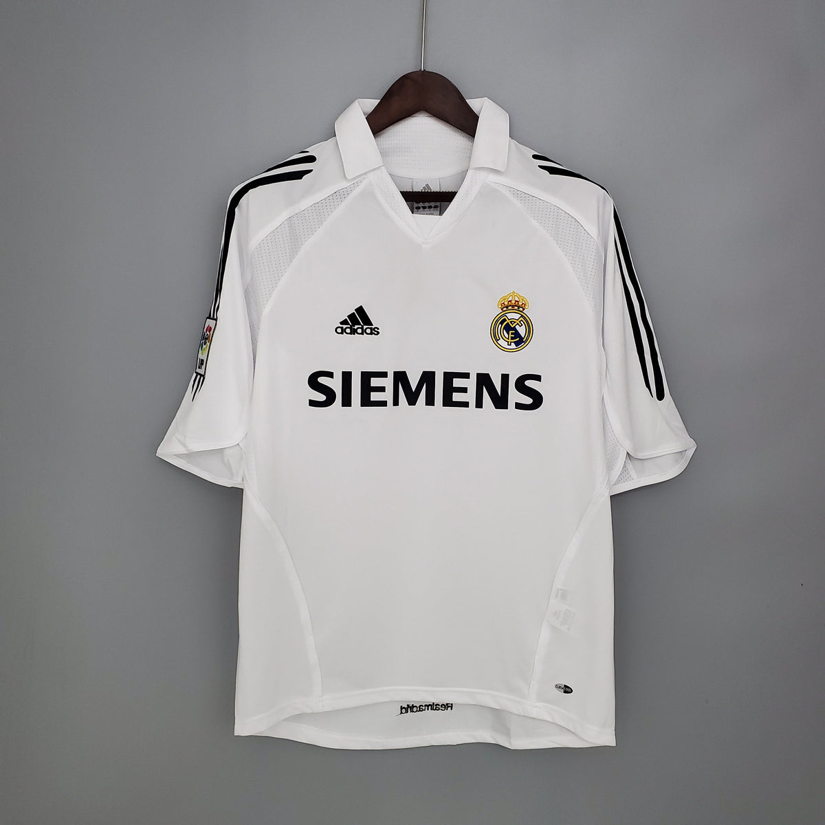 Real Madrid Home Jersey 05/06 - Retro Version