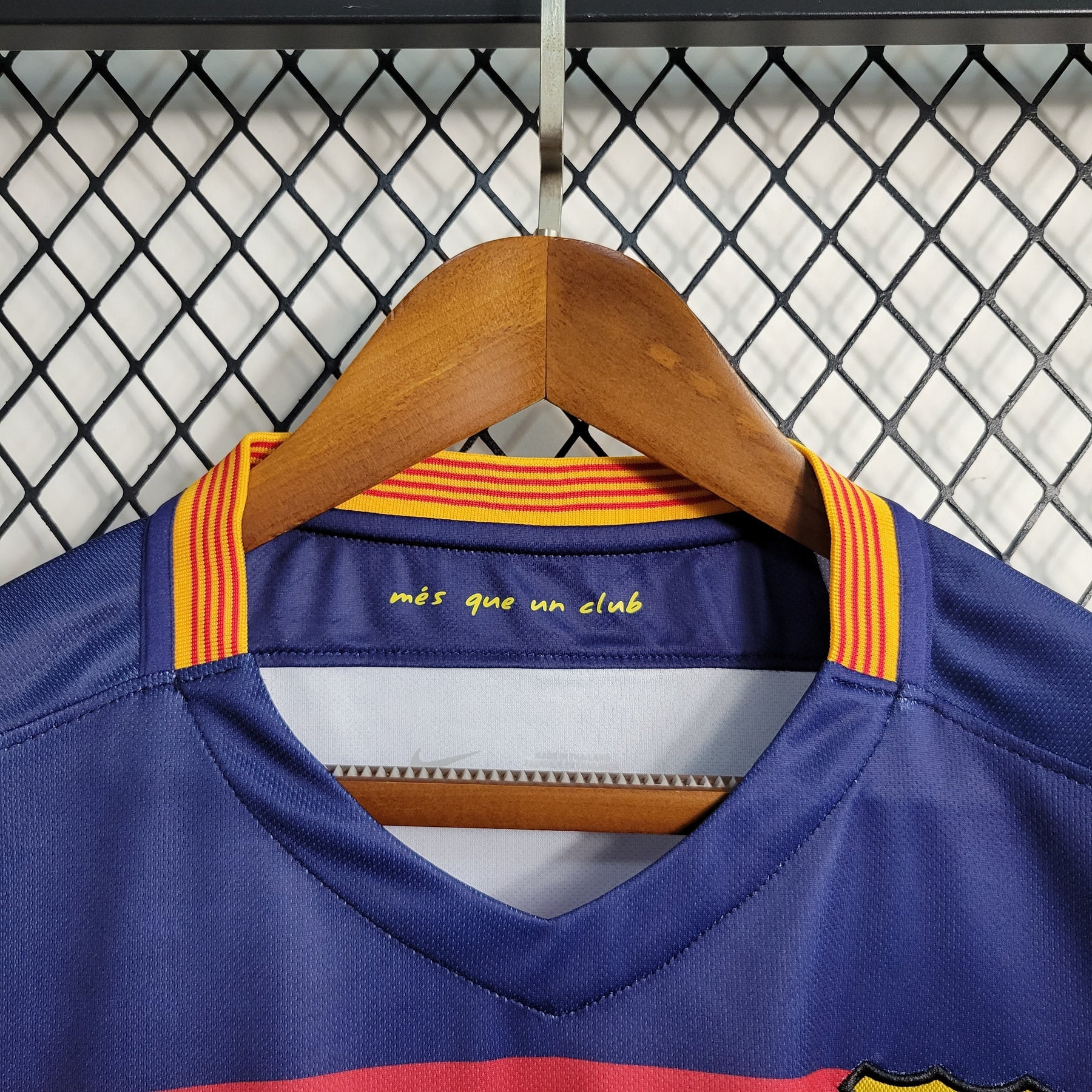 Barcelona Home Jersey 15/16 - Retro version