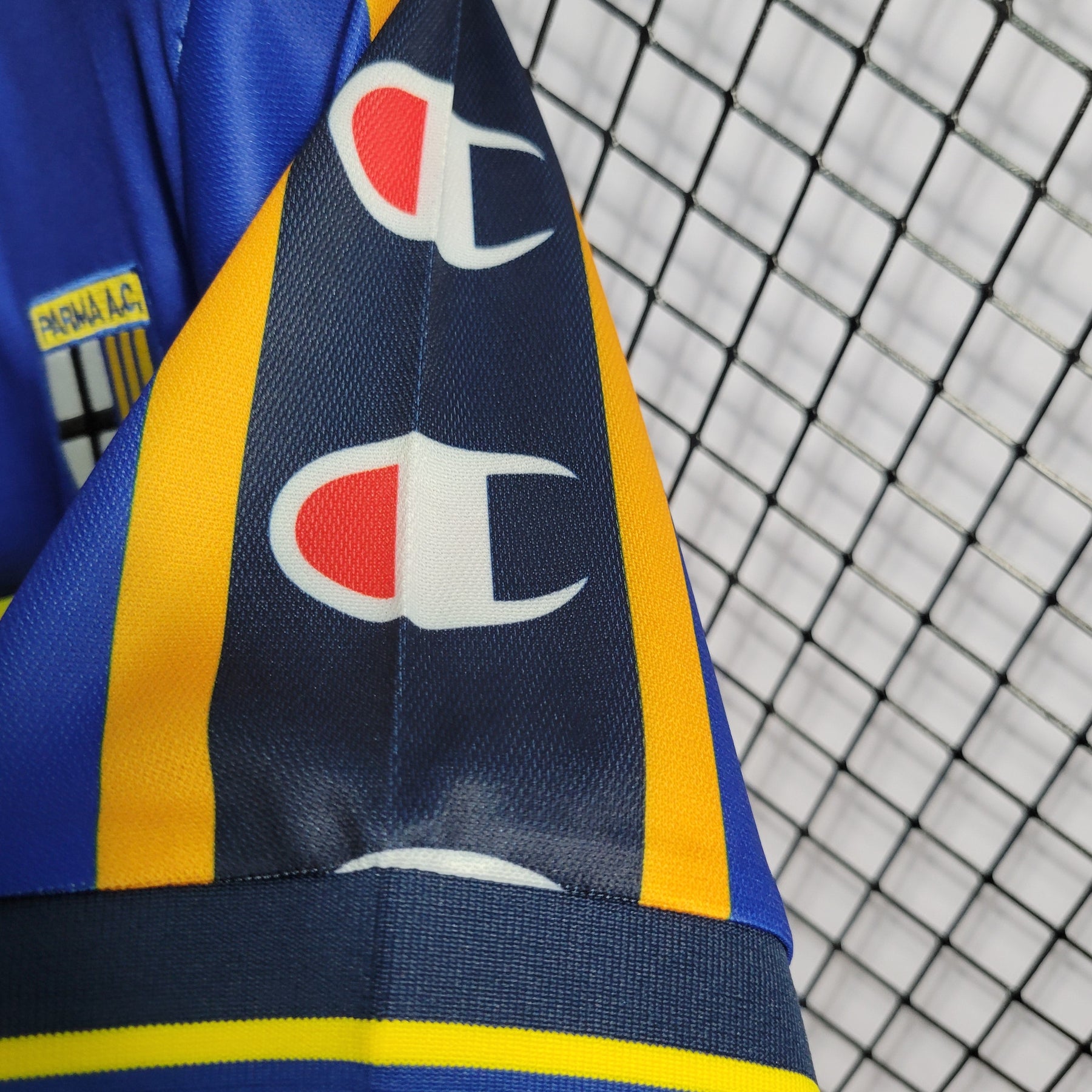 Parma Home Jersey 01/02 - Retro Version